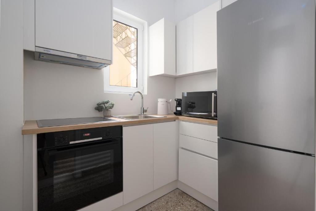 Vibrant Urban Getaway: Modern 1-Bedroom Near Bars, Parks, And Metro Ateny Zewnętrze zdjęcie